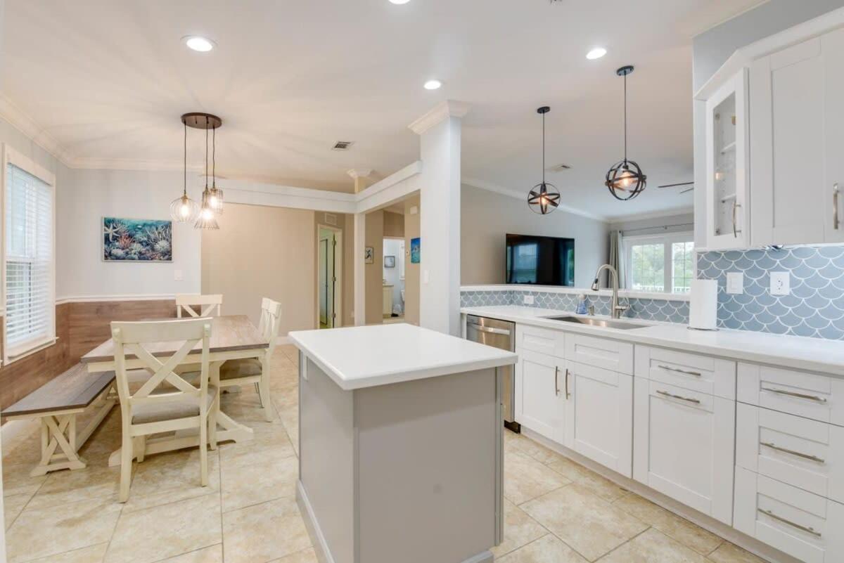 Pirates Cove Loggerhead Lagoon - Modern Waterfront Home מראה חיצוני תמונה