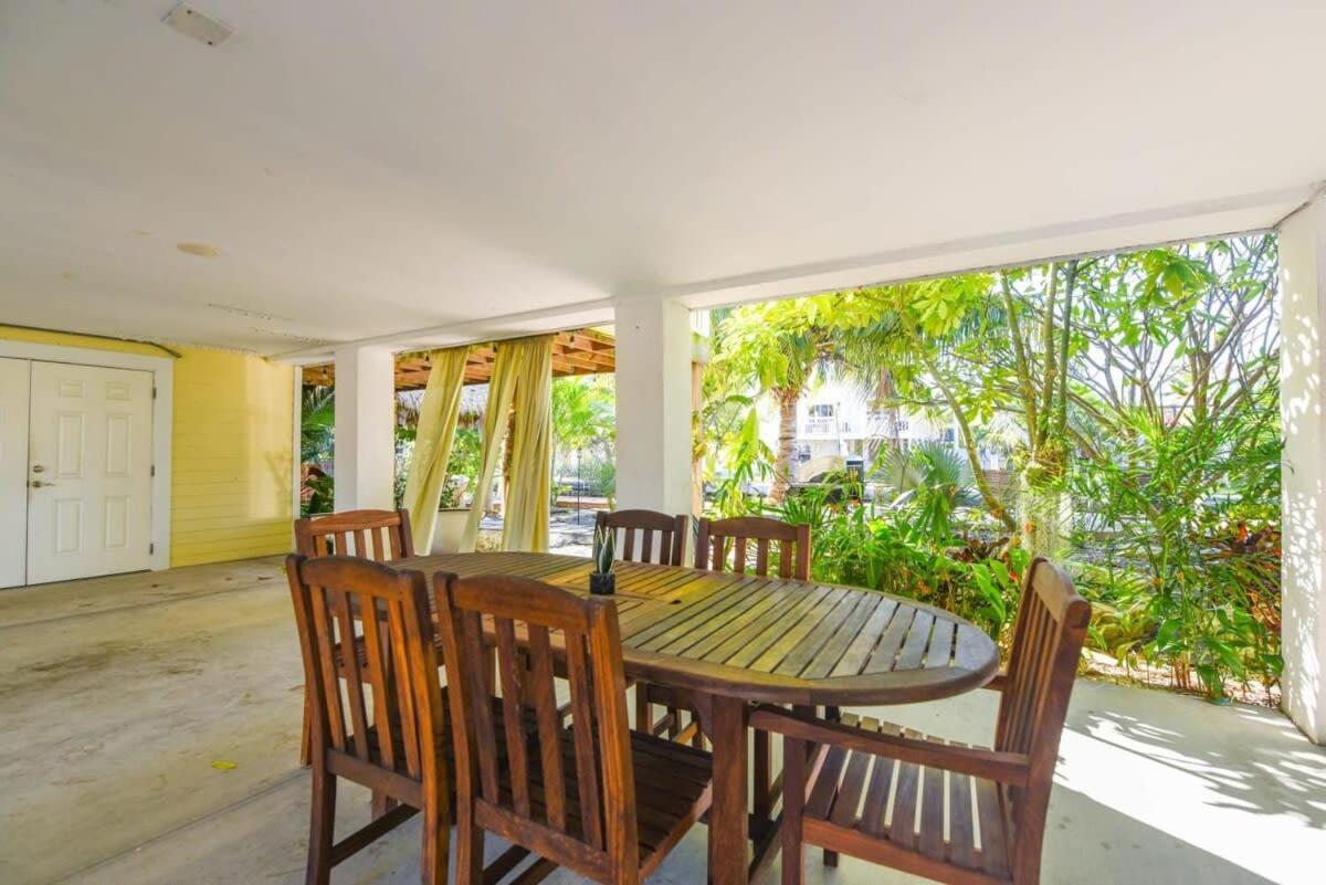 Pirates Cove Loggerhead Lagoon - Modern Waterfront Home מראה חיצוני תמונה